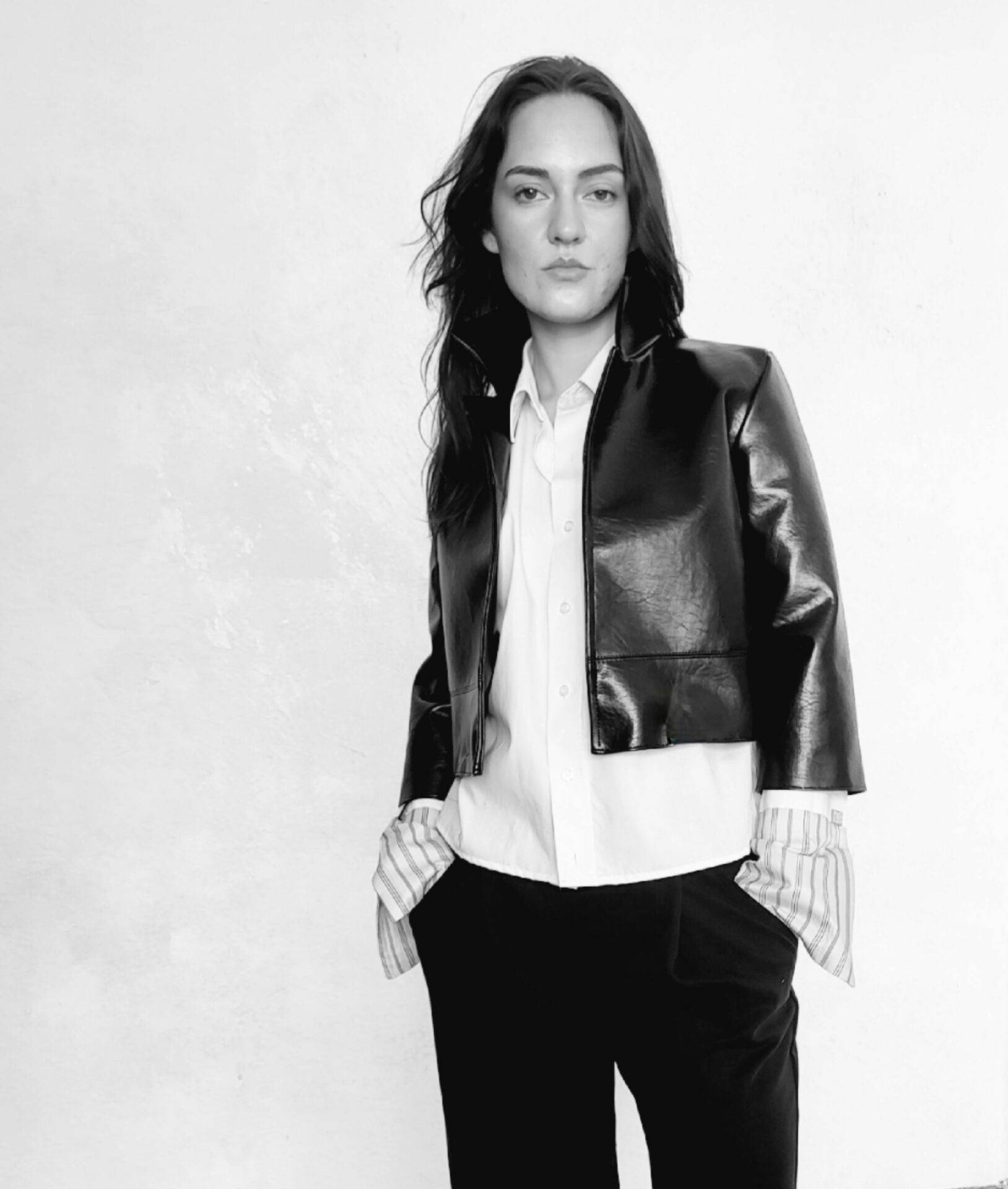 Galerie 1 lederjacke schwarz oleatex olivenleder vegan ecological design susa flor scaled